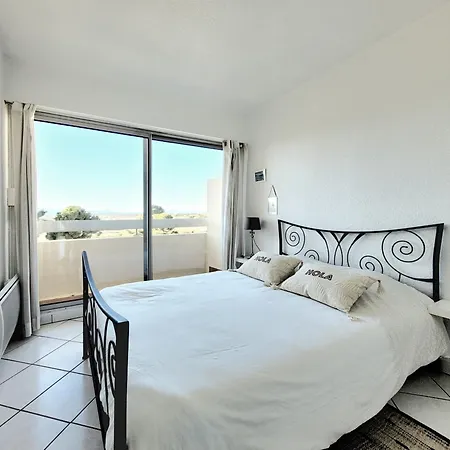 Canet-en-roussillon: T2 Moderne Avec Terrasse, Parking Prive Et Ascenseur Pour 4 Pers - Fr-1-794-129 *