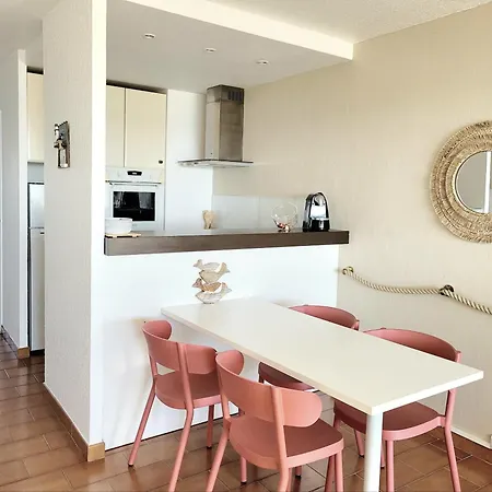 Apartment Canet-en-roussillon: T2 Moderne Avec Terrasse, Parking Prive Et Ascenseur Pour 4 Pers - Fr-1-794-129 *